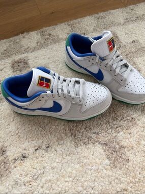 Women’s Nike Low Top Sneakers in White, Blue & Green worn once